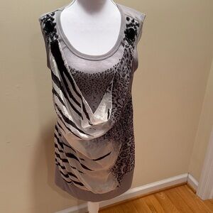 Talk of the Walk Gray and Black Animal Print Tunic lots of details NWOT